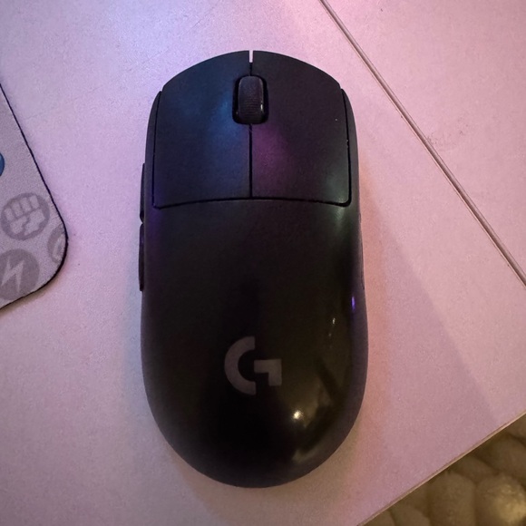 SOLD— Logitech Pro Wireless Mouse Black - Picture 5 of 5